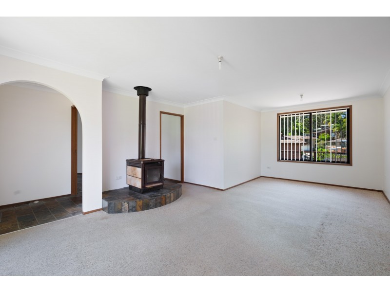 25 Georgia Avenue, Wyoming NSW 2250