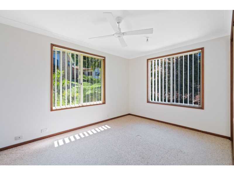 25 Georgia Avenue, Wyoming NSW 2250