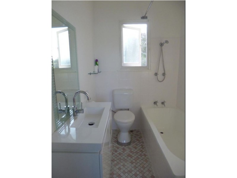 3/19 Caroline Street, East Gosford NSW 2250