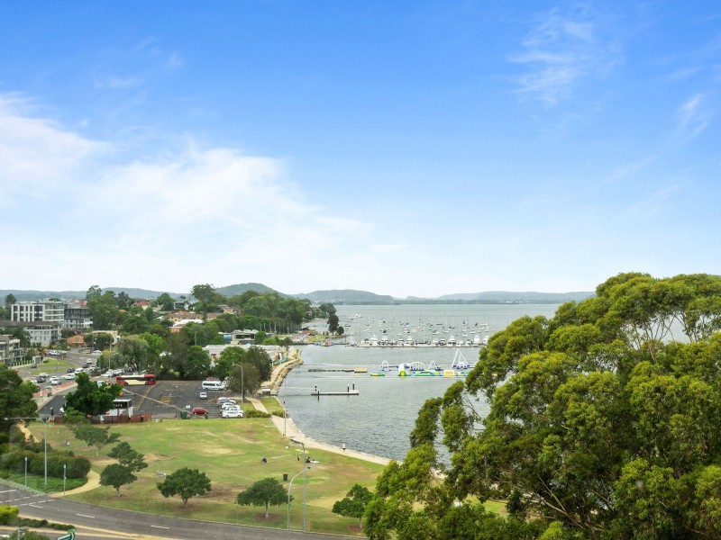 24/1 Mann Street, Gosford NSW 2250