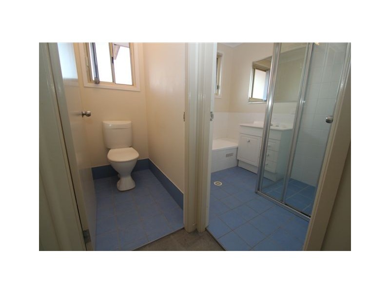 2/4 Jarrett Street, North Gosford NSW 2250