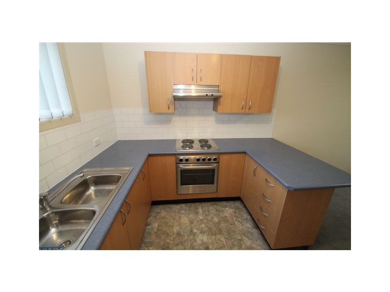 2/4 Jarrett Street, North Gosford NSW 2250