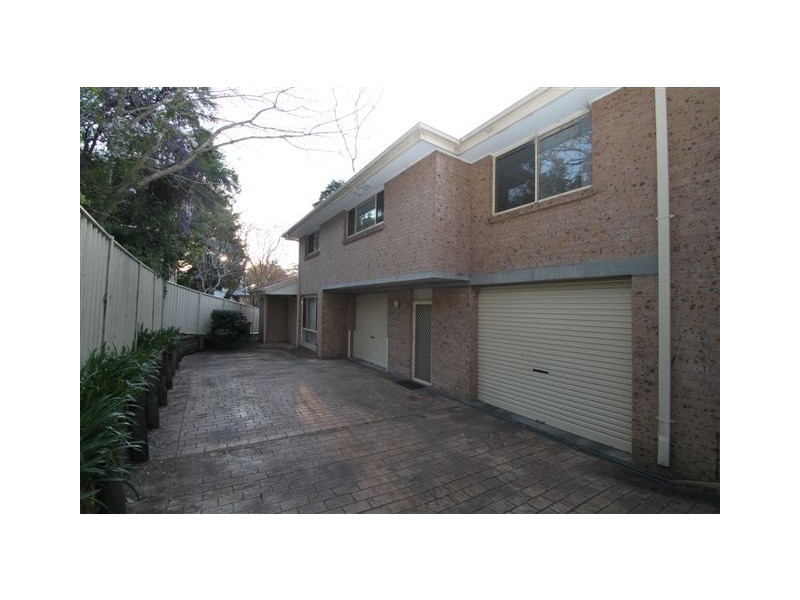 2/4 Jarrett Street, North Gosford NSW 2250