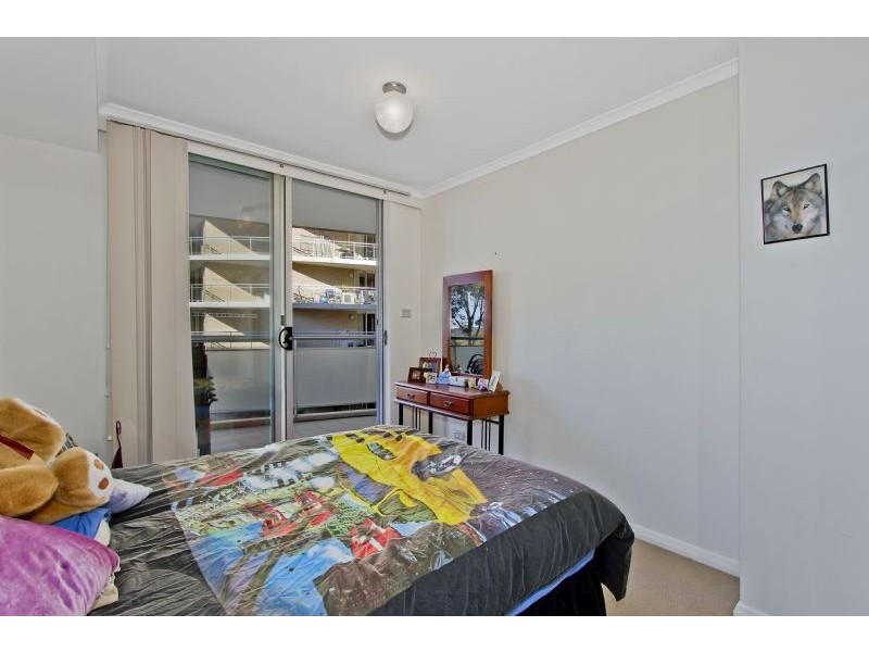 422/80 John Whiteway Drive, Gosford NSW 2250