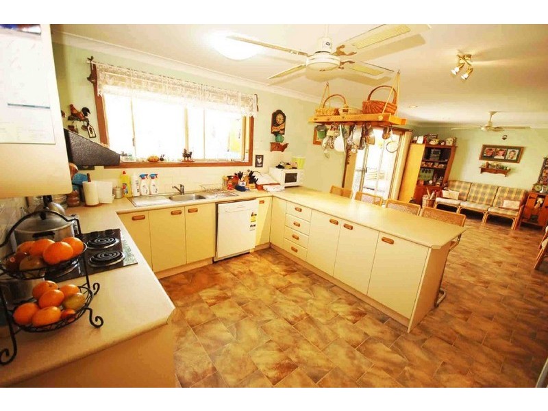 4 Glenrose Close, Lisarow NSW 2250