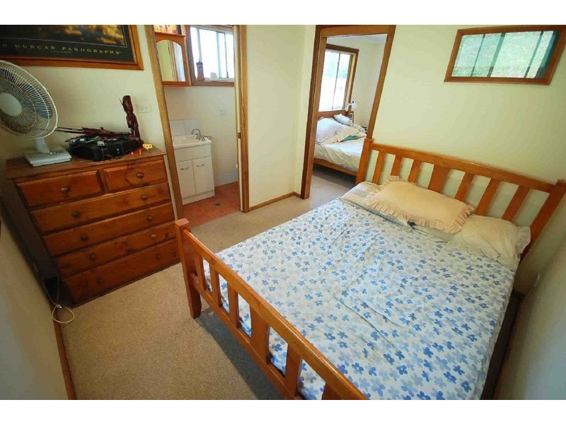 4 Glenrose Close, Lisarow NSW 2250