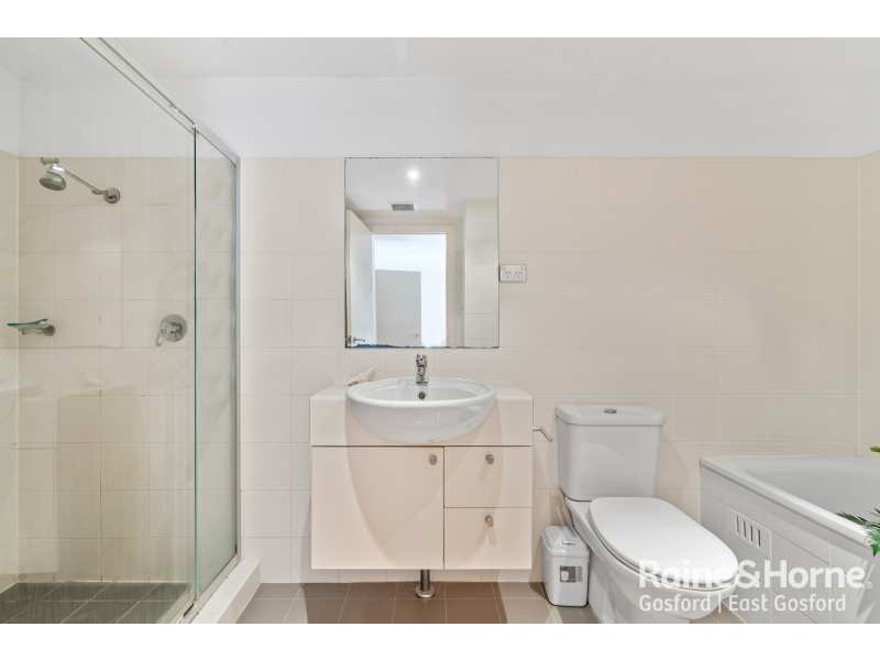 435/80 John Whiteway Drive, Gosford NSW 2250