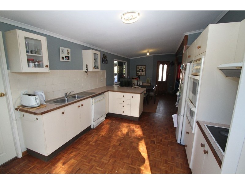 40  Cambridge Circle, Ourimbah NSW 2258