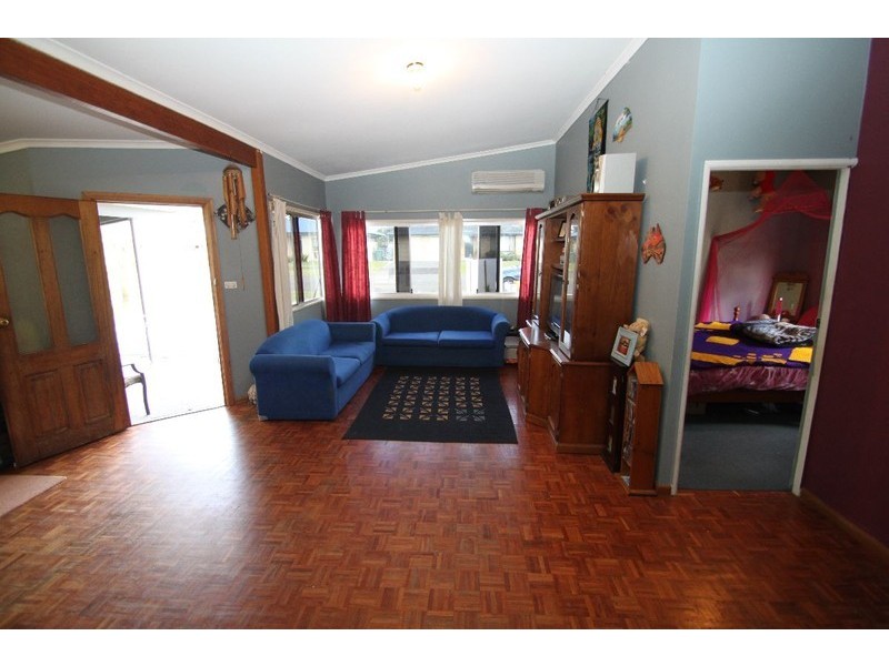 40  Cambridge Circle, Ourimbah NSW 2258