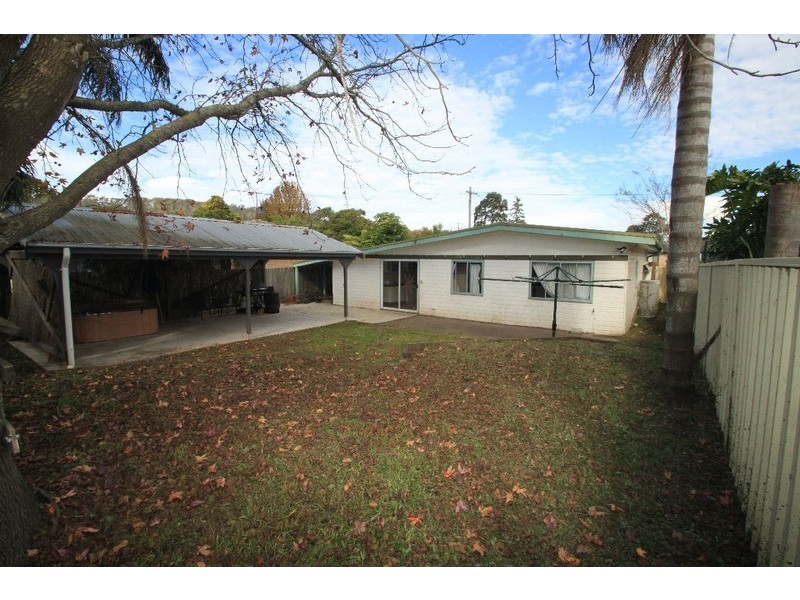 40  Cambridge Circle, Ourimbah NSW 2258
