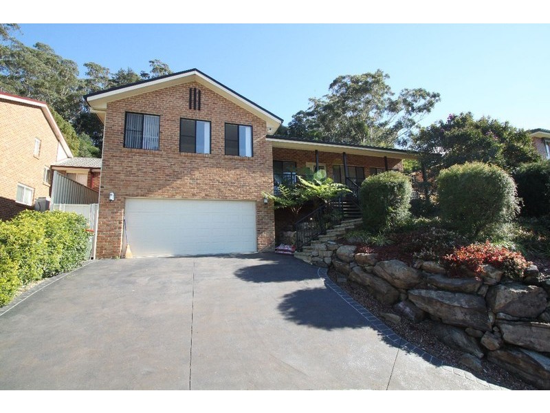 35 Robert Holl Drive, Ourimbah NSW 2258