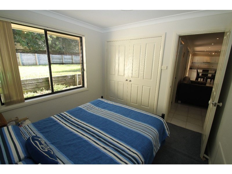 35 Robert Holl Drive, Ourimbah NSW 2258