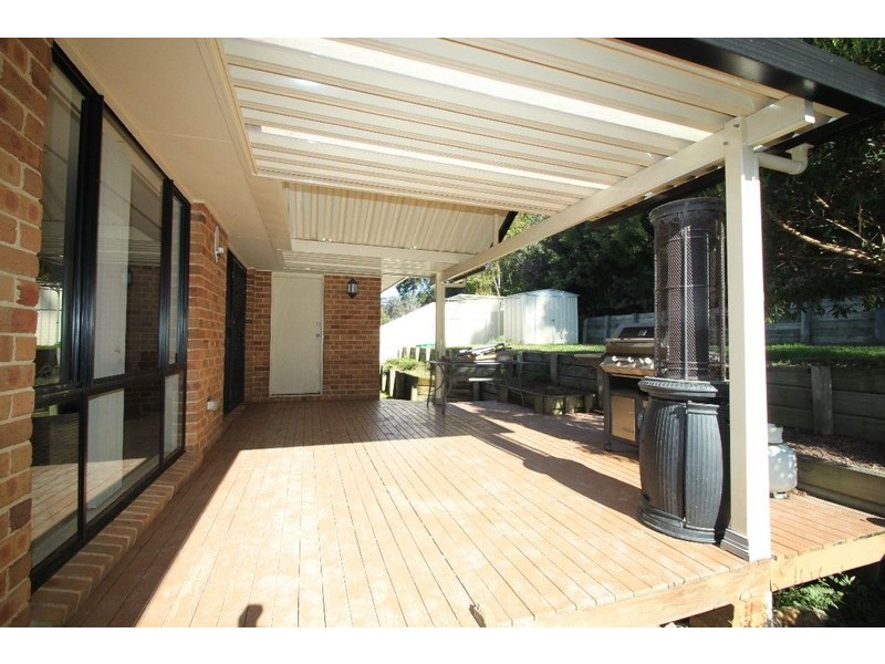 35 Robert Holl Drive, Ourimbah NSW 2258