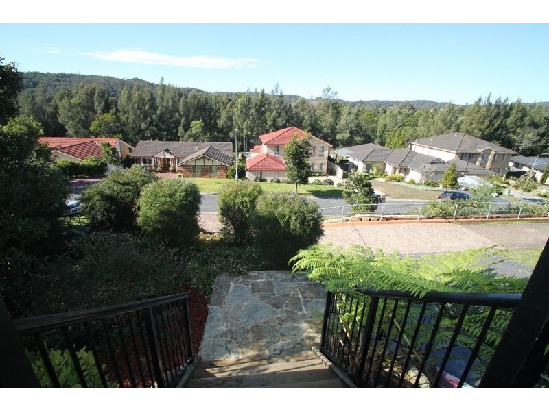 35 Robert Holl Drive, Ourimbah NSW 2258