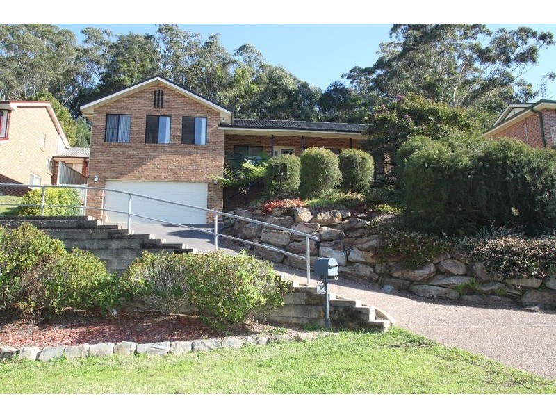 35 Robert Holl Drive, Ourimbah NSW 2258