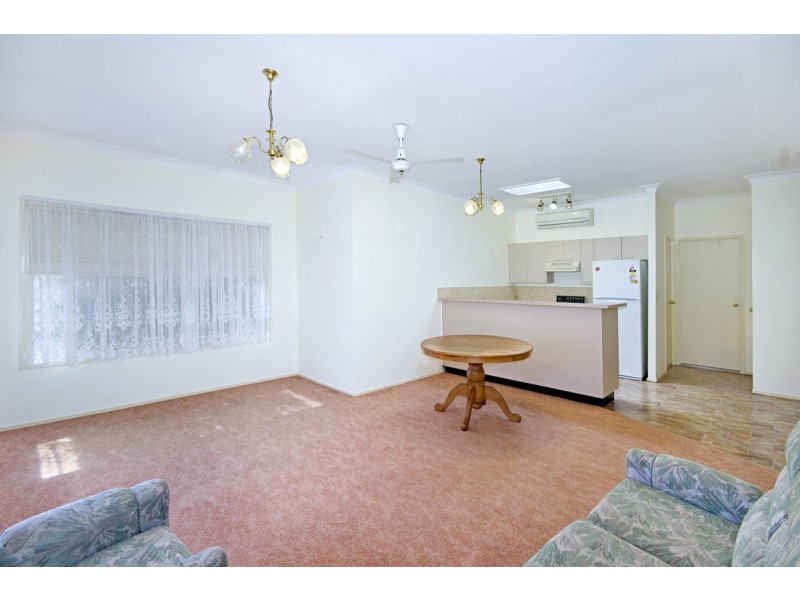 1/162 Albany Street, Point Frederick NSW 2250