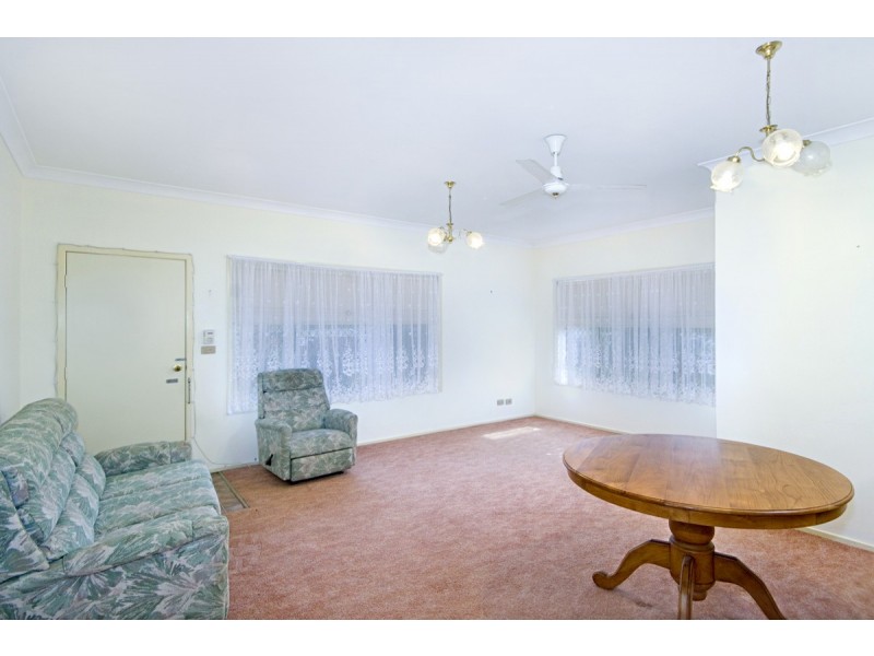 1/162 Albany Street, Point Frederick NSW 2250