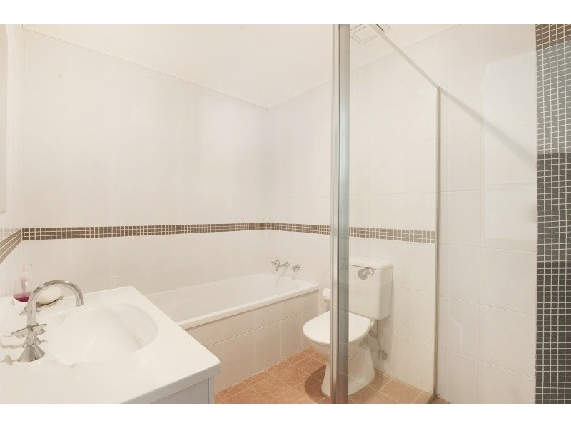 5/4 St George Street, Gosford NSW 2250