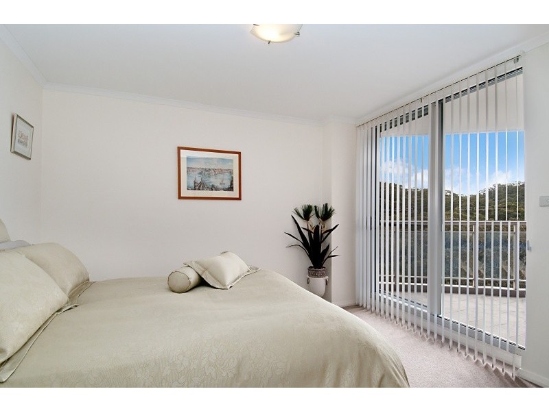 264/80 John Whiteway Drive, Gosford NSW 2250