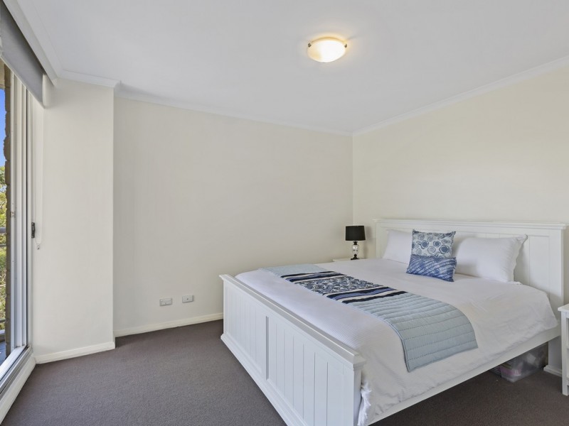 453/80 John Whiteway Drive, Gosford NSW 2250