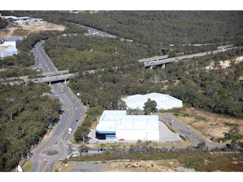 2 Cal Close (Cnr of Pacific Highway), Somersby NSW 2250
