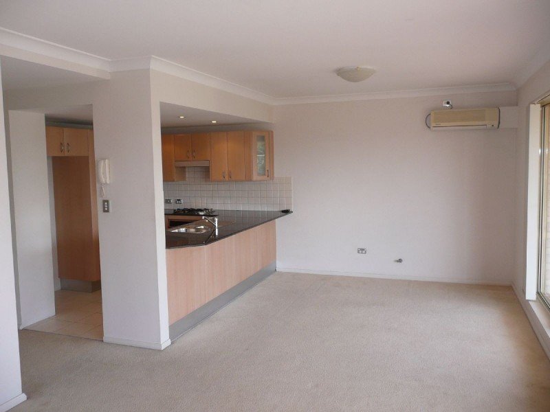 41/92 John Whiteway Drive, Gosford NSW 2250