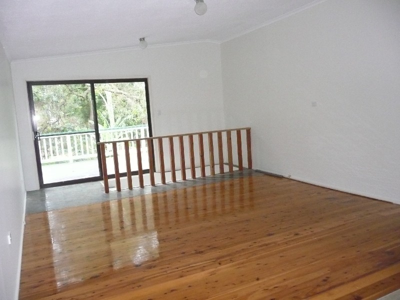 1 Maple Street, Wyoming NSW 2250