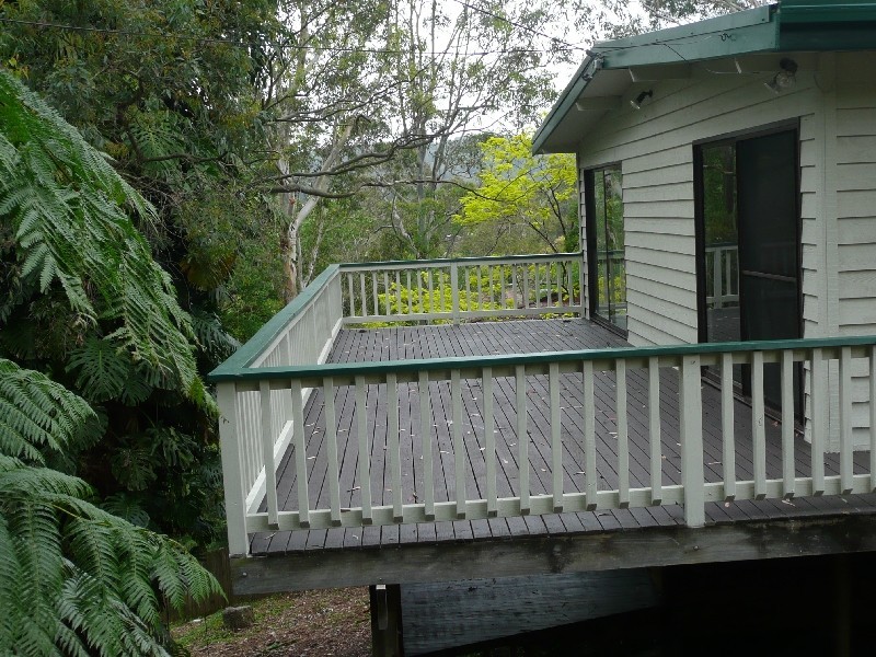 1 Maple Street, Wyoming NSW 2250