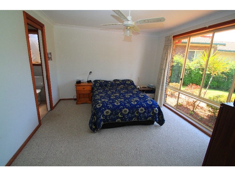 8 Tom Close, Lisarow NSW 2250