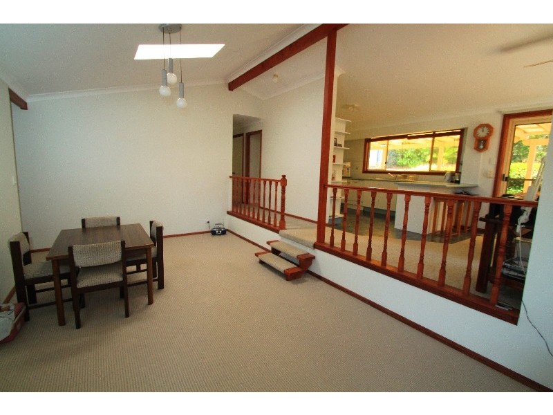 8 Tom Close, Lisarow NSW 2250