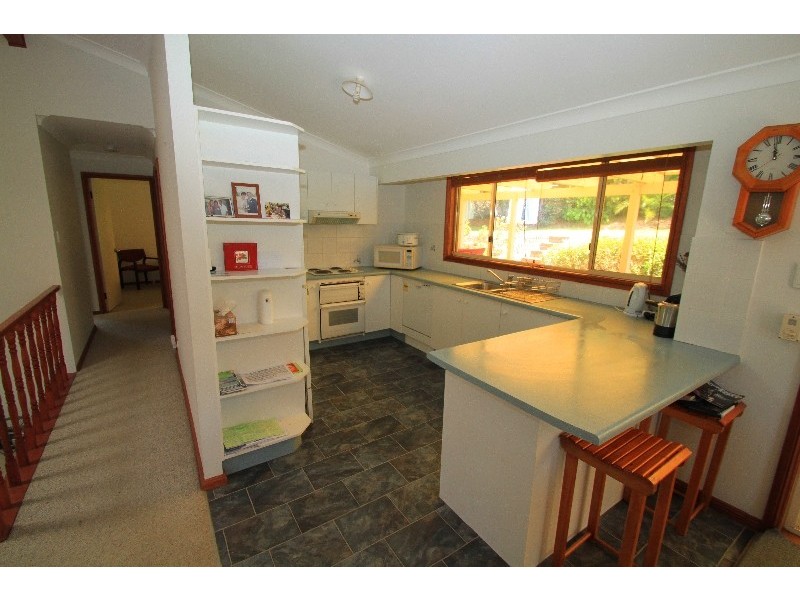 8 Tom Close, Lisarow NSW 2250