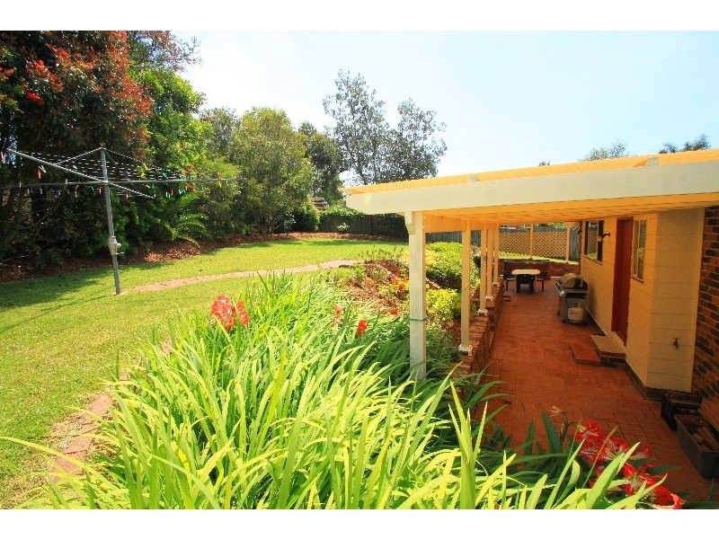 8 Tom Close, Lisarow NSW 2250