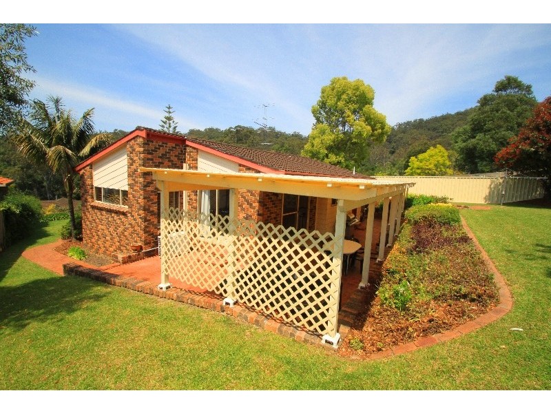 8 Tom Close, Lisarow NSW 2250