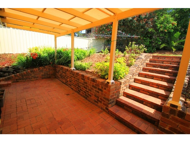 8 Tom Close, Lisarow NSW 2250