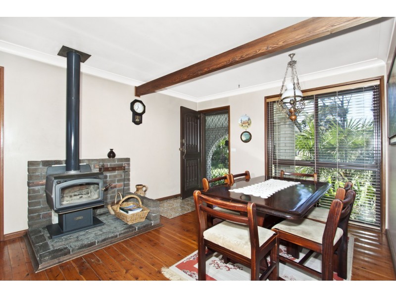 1 Reads Road, Wamberal NSW 2260