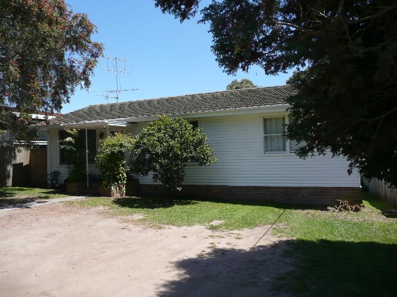 26 Day Street, Wyoming NSW 2250