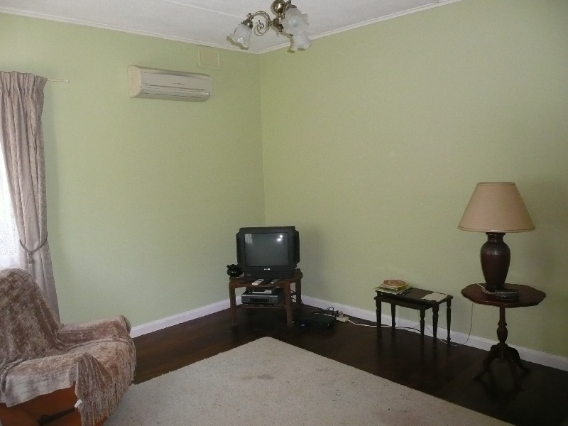 221 Gertrude Street, North Gosford NSW 2250