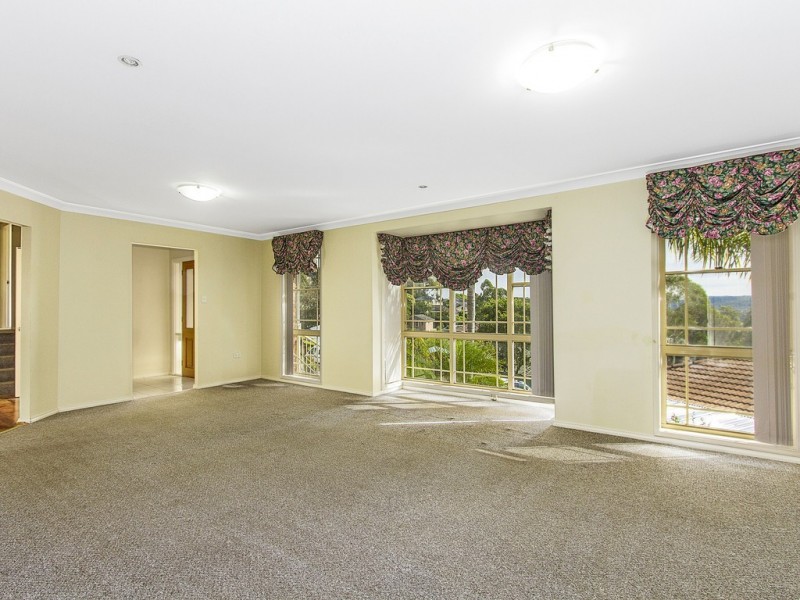 2 St Andrew Close, Green Point NSW 2251