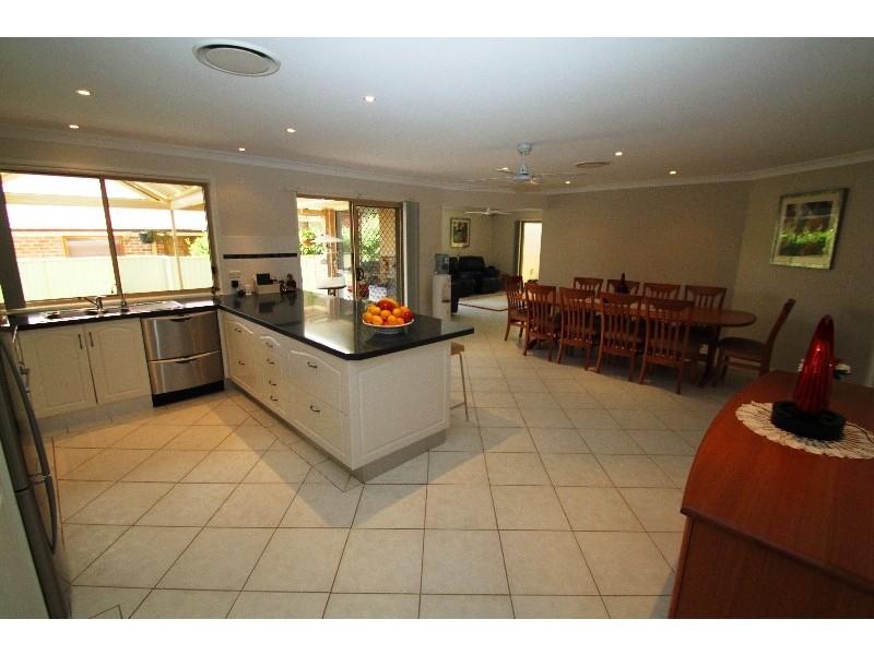 33 Hillgrove Close, Ourimbah NSW 2258
