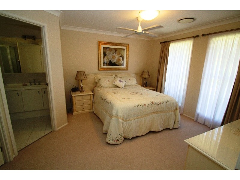 33 Hillgrove Close, Ourimbah NSW 2258