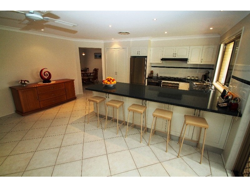33 Hillgrove Close, Ourimbah NSW 2258