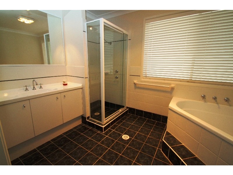 33 Hillgrove Close, Ourimbah NSW 2258