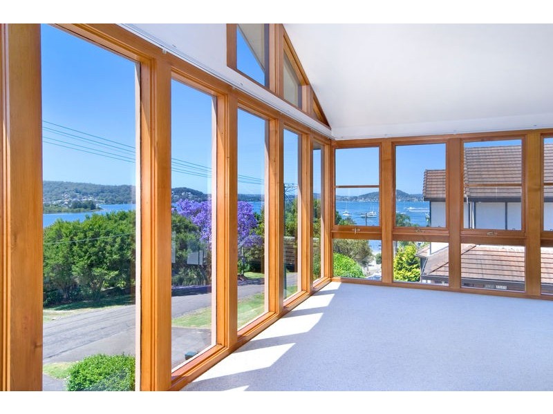 18 Frederick Street, East Gosford NSW 2250