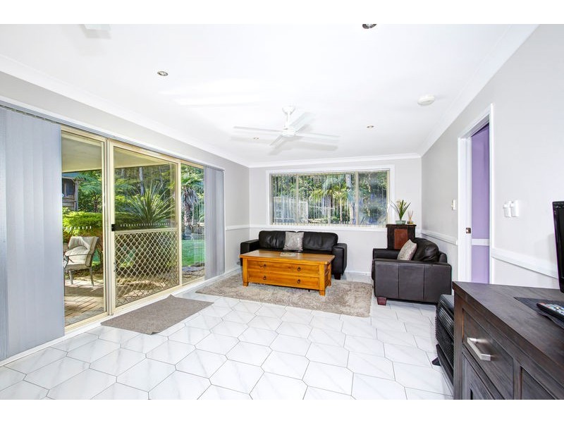49 Perratt Close, Lisarow NSW 2250