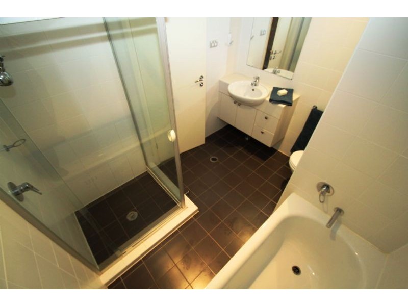 12/80 John Whiteway Drive, Gosford NSW 2250