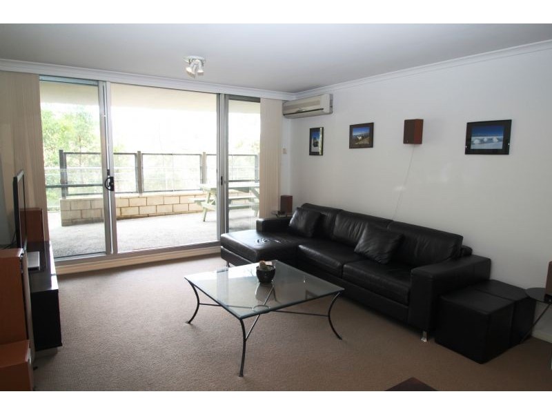 12/80 John Whiteway Drive, Gosford NSW 2250