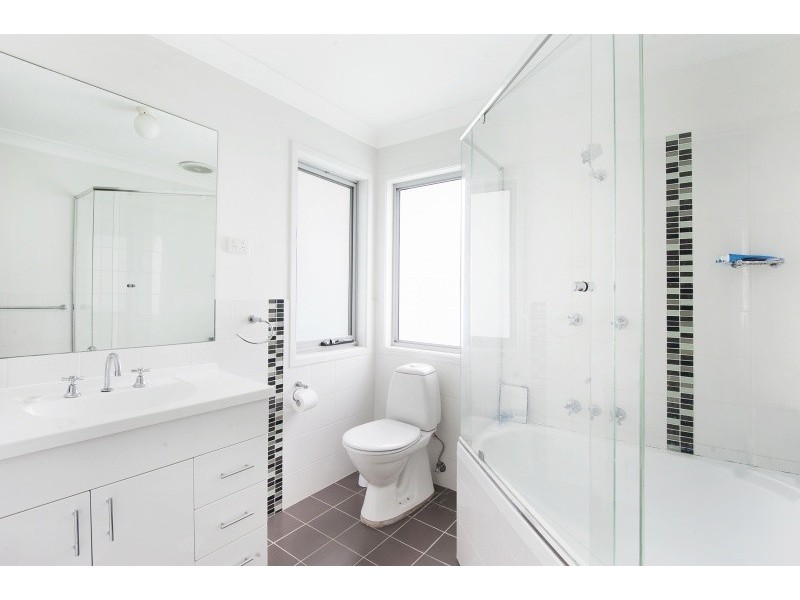 1/13 Henry Kendall Street, West Gosford NSW 2250