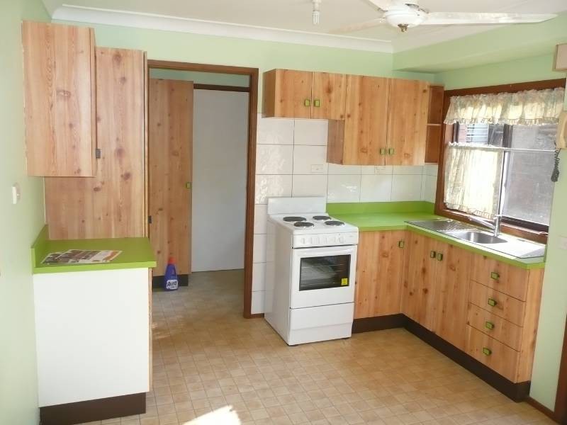 4 The Outlook, North Gosford NSW 2250