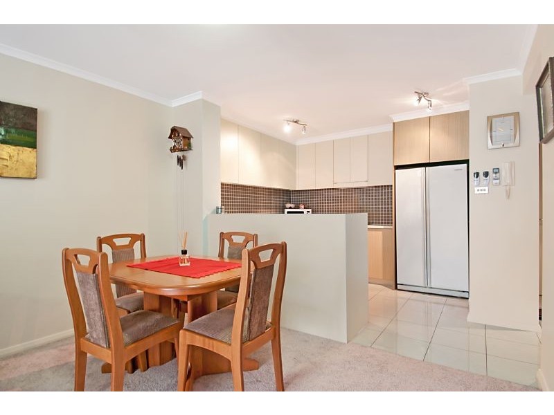 204/80 John Whiteway Drive, Gosford NSW 2250
