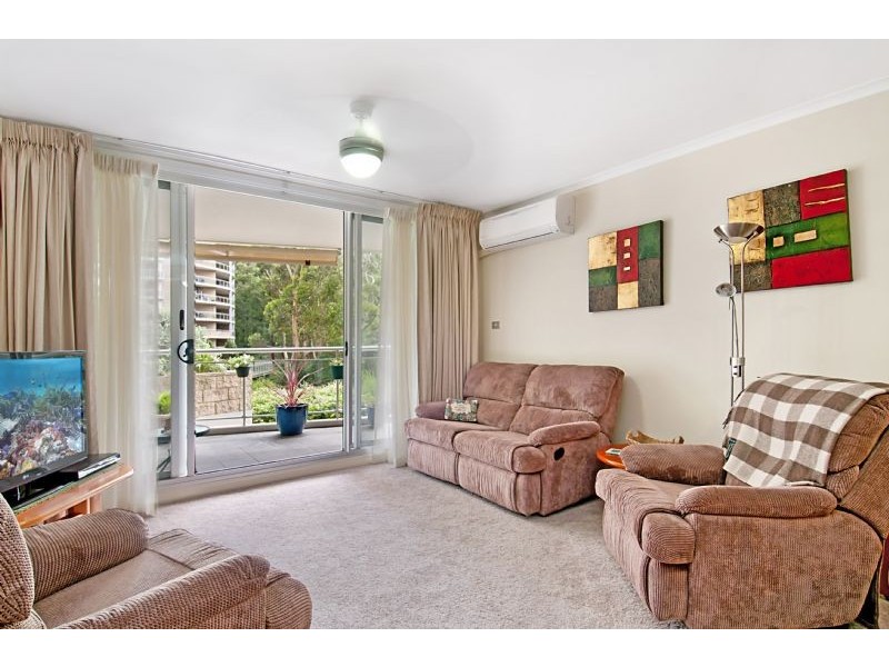 204/80 John Whiteway Drive, Gosford NSW 2250